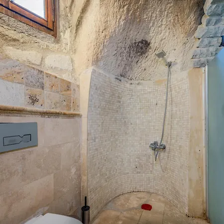 Castle Cave Гореме