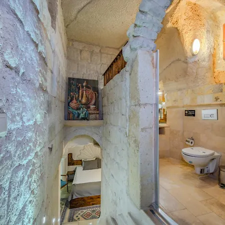 Castle Cave Отель