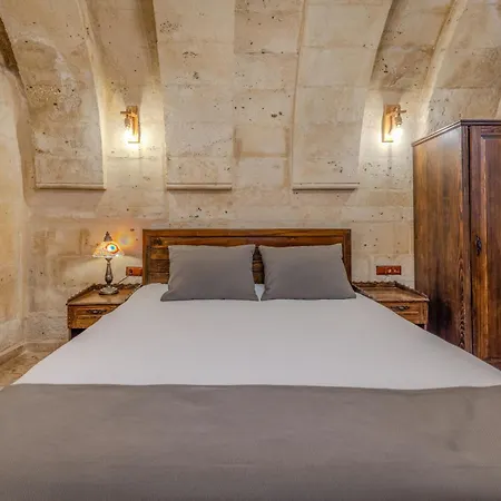 Castle Cave 3* Goreme