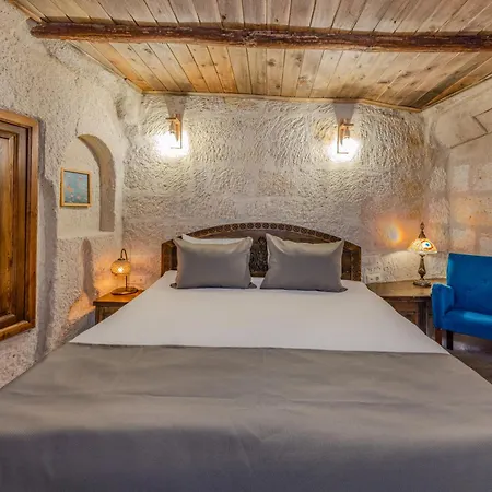 Ξενοδοχείο Castle Cave 3*