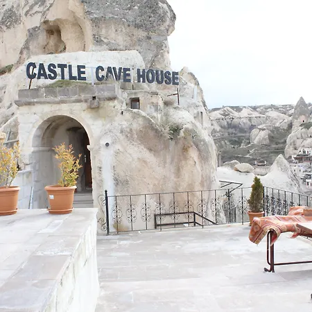 Castle Cave Szálloda 3*