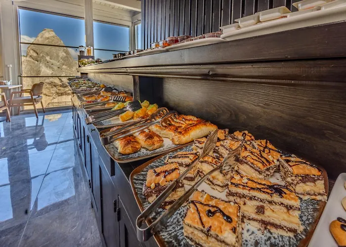 Отель Castle Cave