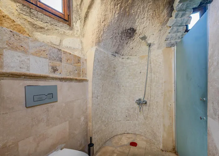 Castle Cave Гореме