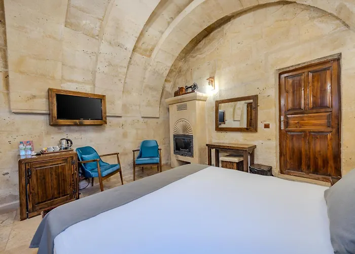 Castle Cave Отель