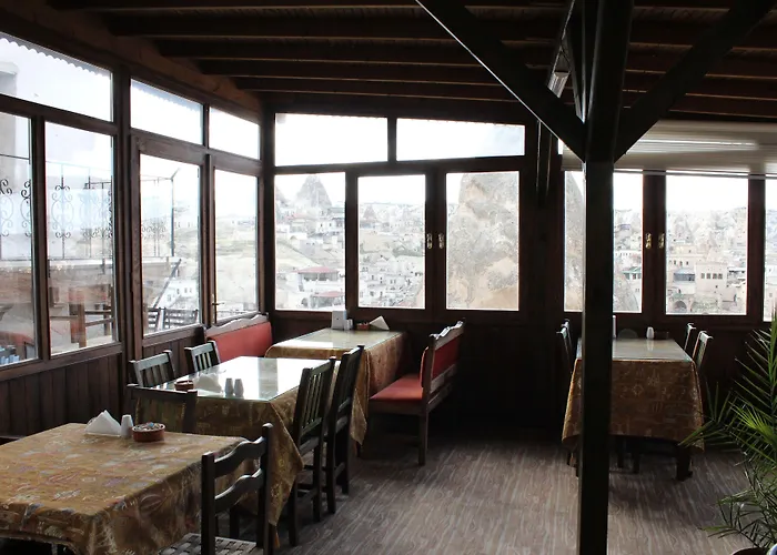 Отель Castle Cave